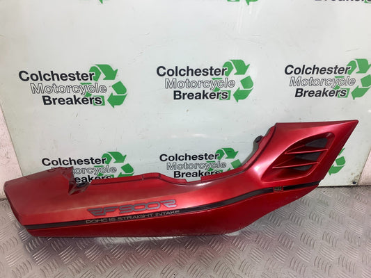 SUZUKI RF900 RF 900 RIGHT SEAT PANEL YEAR 1994-1999 CMB1326