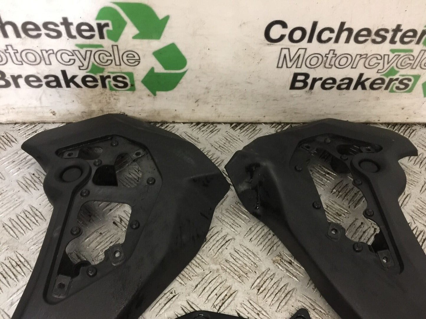 KAWASAKI VN 650 VULCAN LEFT & RIGHT INFILLS  YEAR 2017-2021 (STOCK 811)