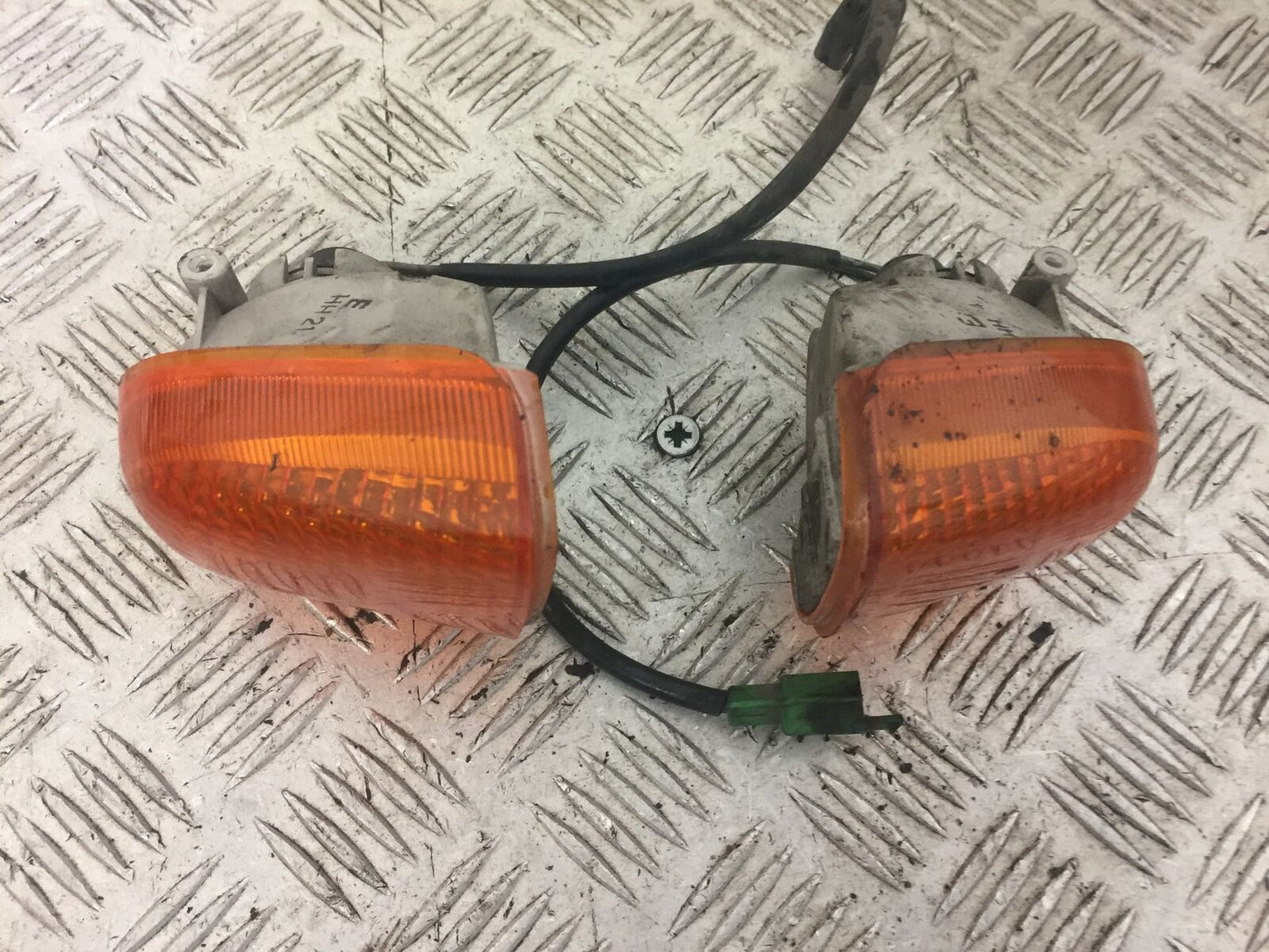 KAWASAKI ZZR1100 D REAR INDICATORS  YEAR 1999 (STOCK 648)