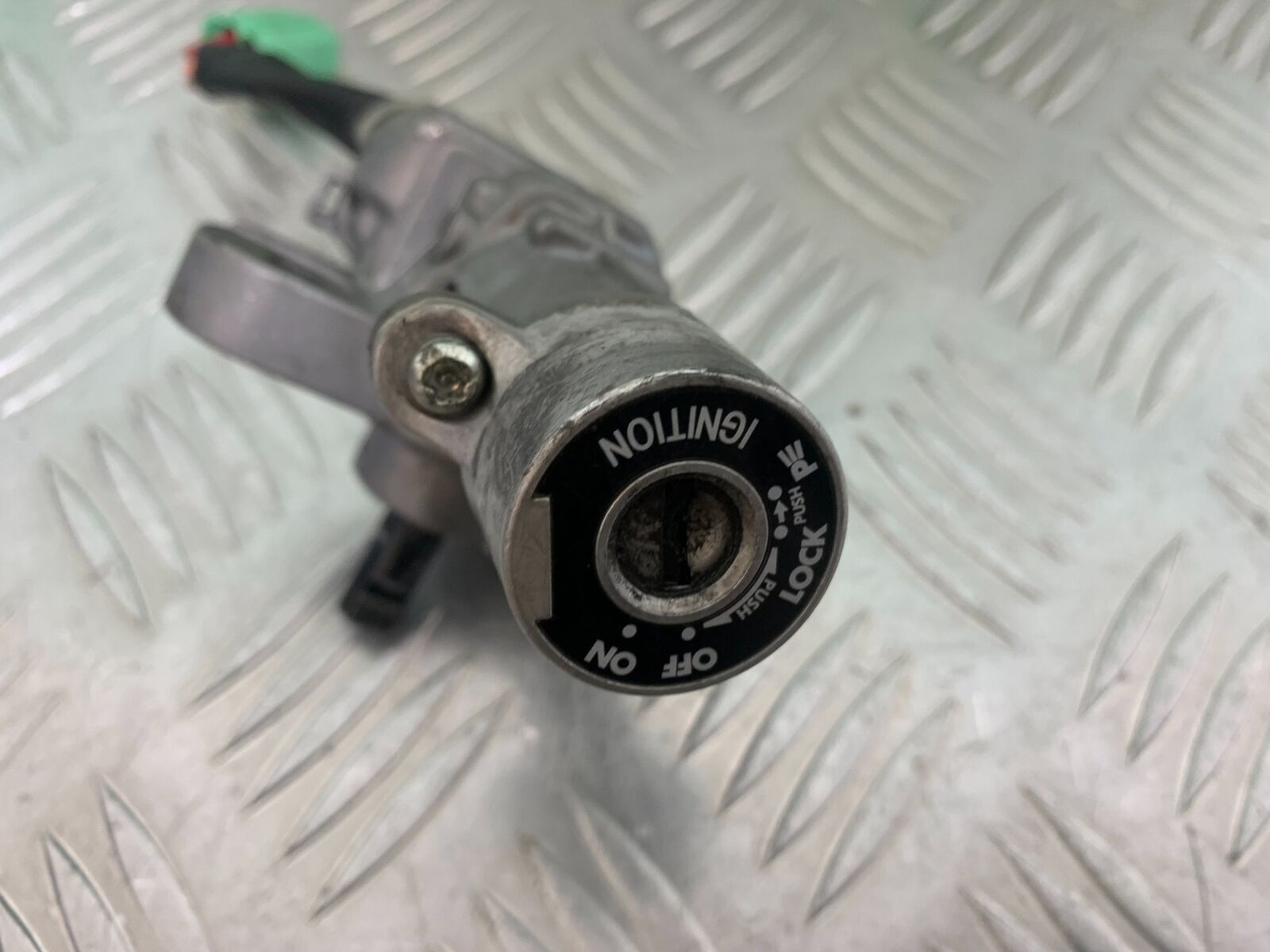 SUZUKI INTRUDER VL800 C800 LOCKS AND KEY  YEAR 2012-16 (CMB1039)