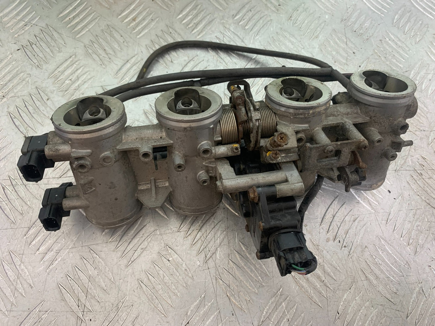 KAWASAKI Z750 Z 750 THROTTLE BODIES   YEAR 2004-2006  (CMB1234)