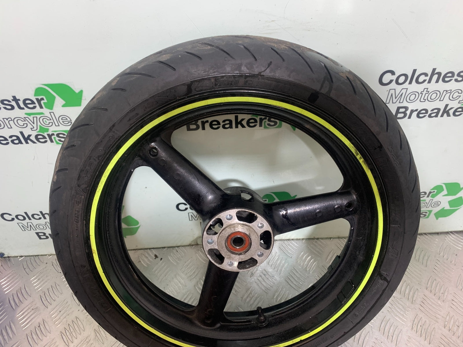 SUZUKI GSF600 GSF 600 BANDIT FRONT WHEEL  YEAR 2001-2003 (CMB1157)