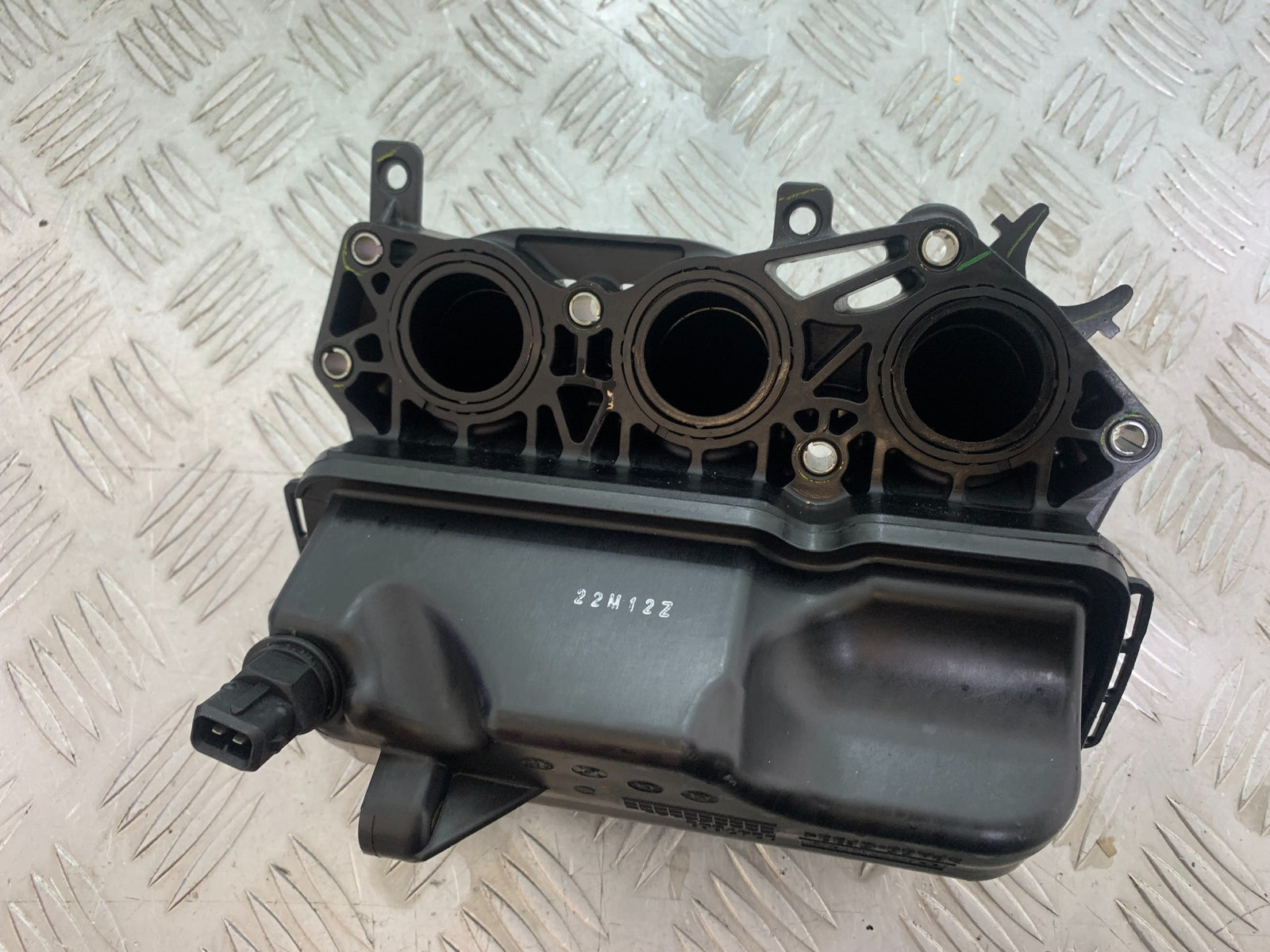 TRIUMPH TRIDENT 660 INTAKE MANIFOLD YEAR 2021-2024 (CMB1148)