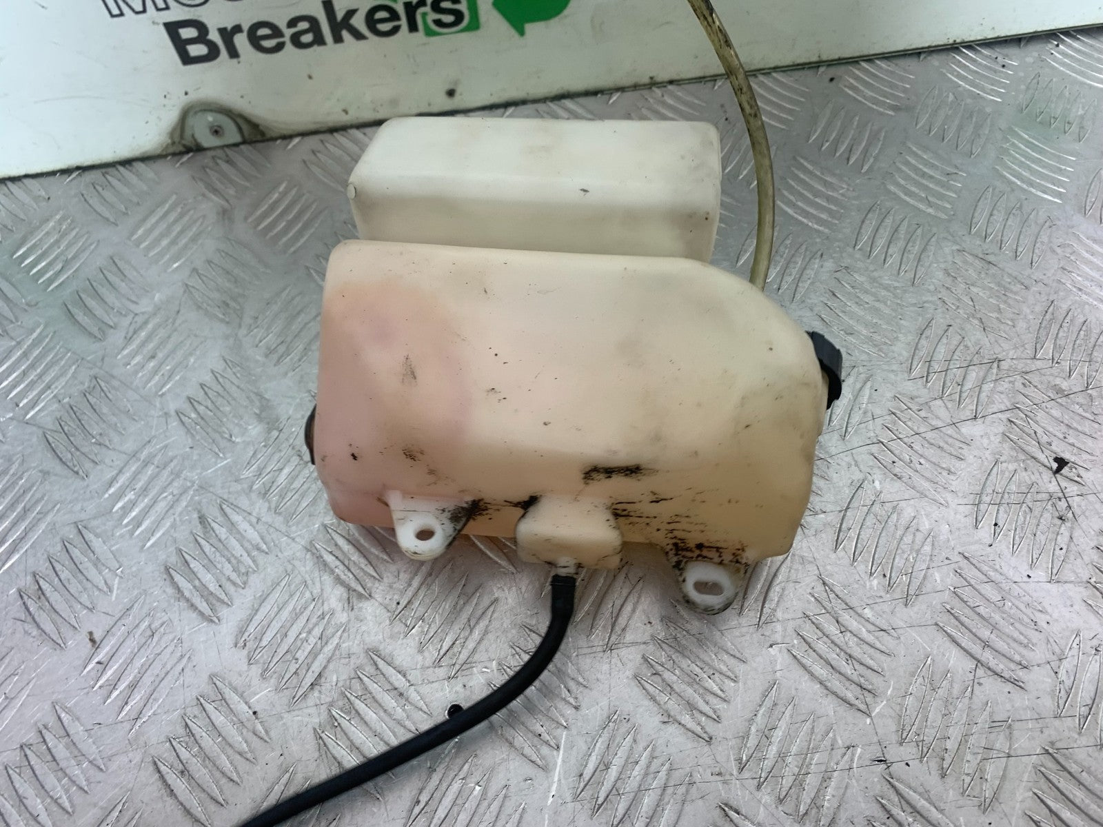 SUZUKI GP100 GP 100 OIL TANK  YEAR 1978-1988 (CMB1259)