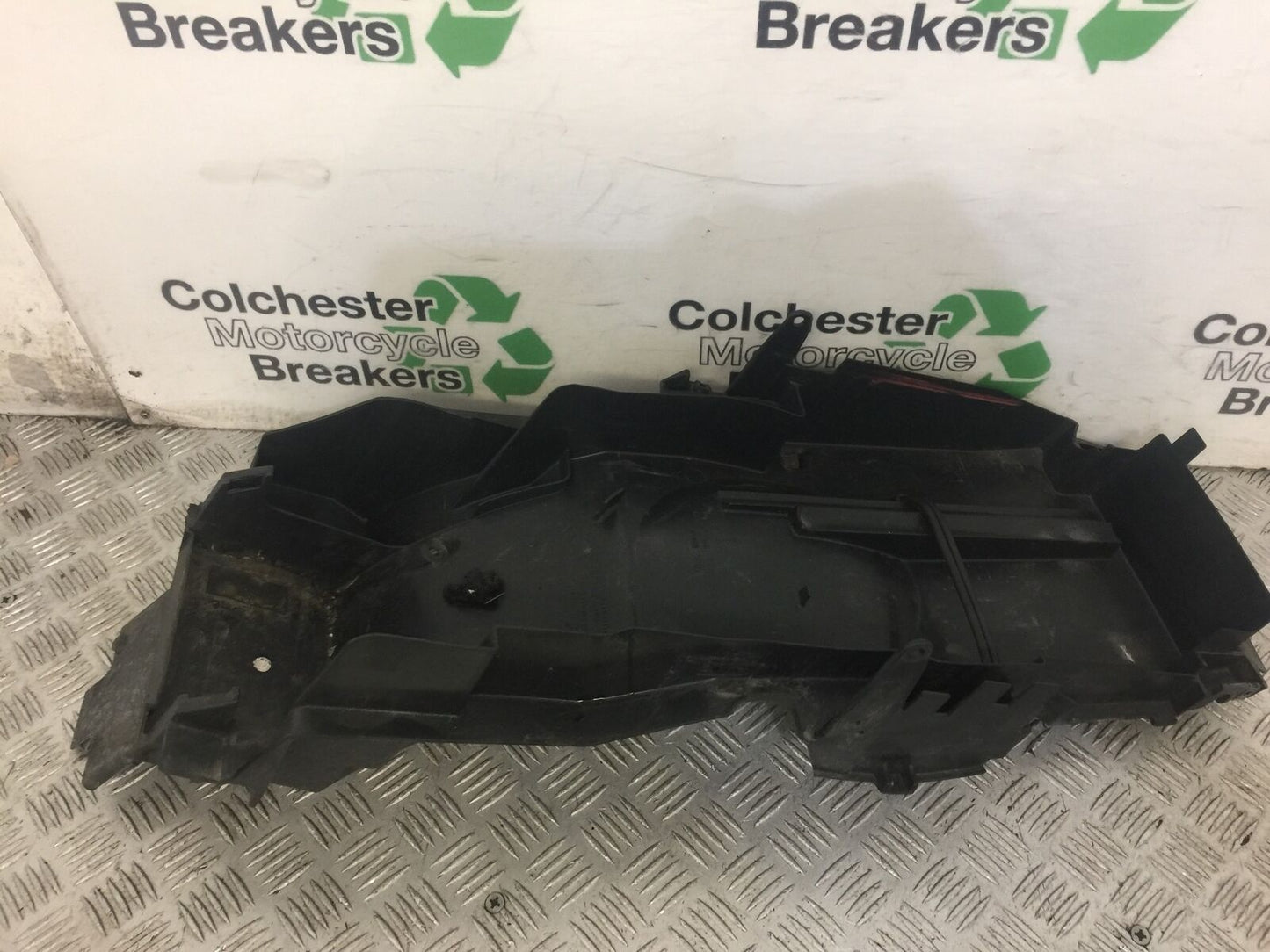 HONDA CB1300 CB 1300 SA-7 UNDERTRAY  YEAR 2005-2009  STOCK 623