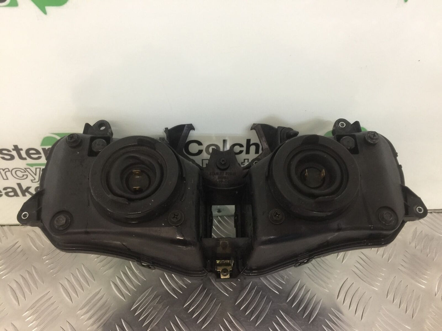HONDA CBR600 RR HEADLIGHT (DAMAGED)  YEAR 2005-2006 (STOCK 933)