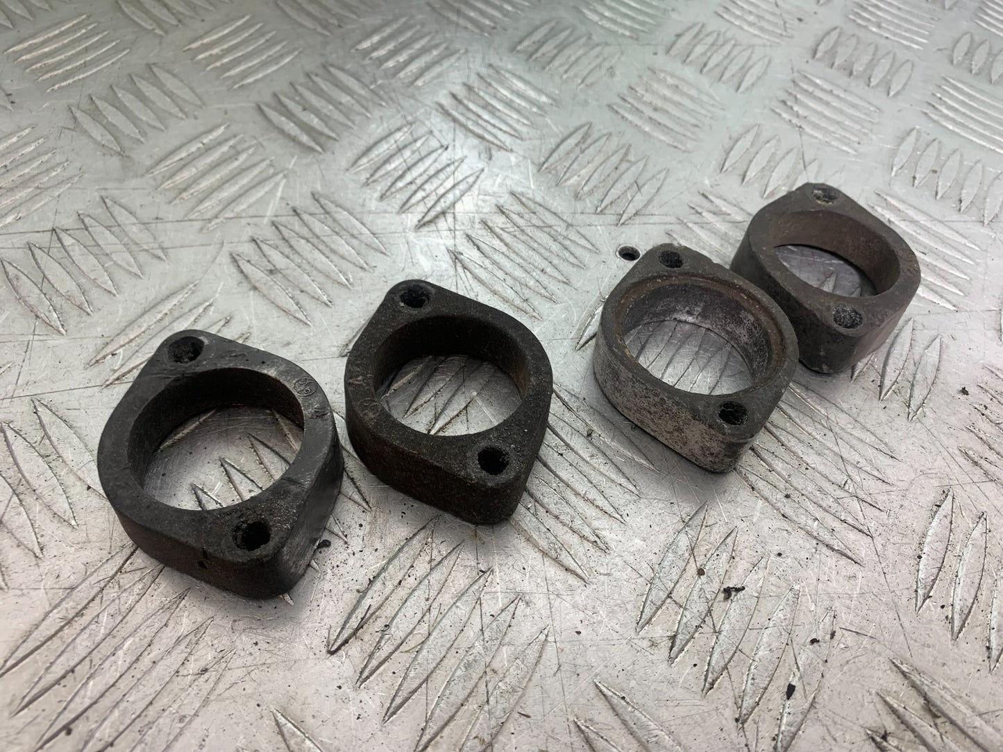 KAWASAKI GT550 GT 550 EXHAUST CLAMPS  YEAR 1989-1994
