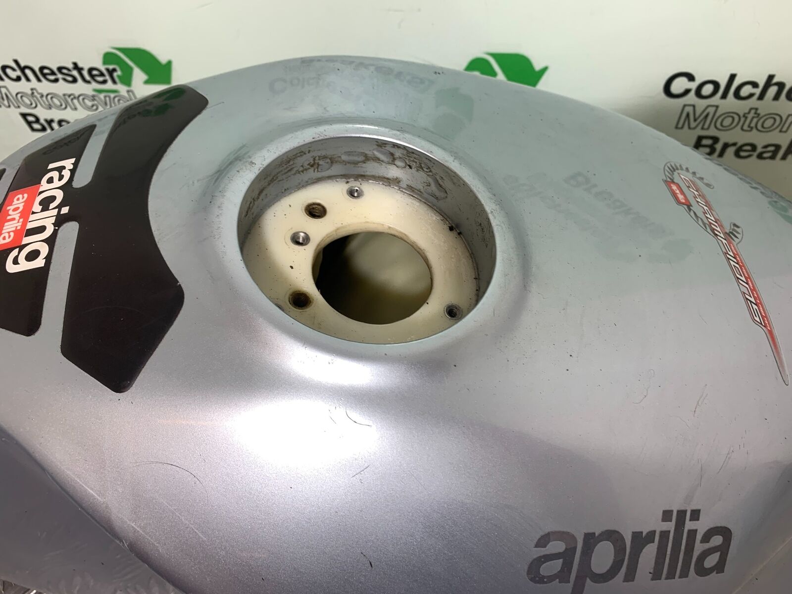 APRILIA FUTURA RST 1000 PETROL TANK   YEAR 2001-2005 (CMB1033)