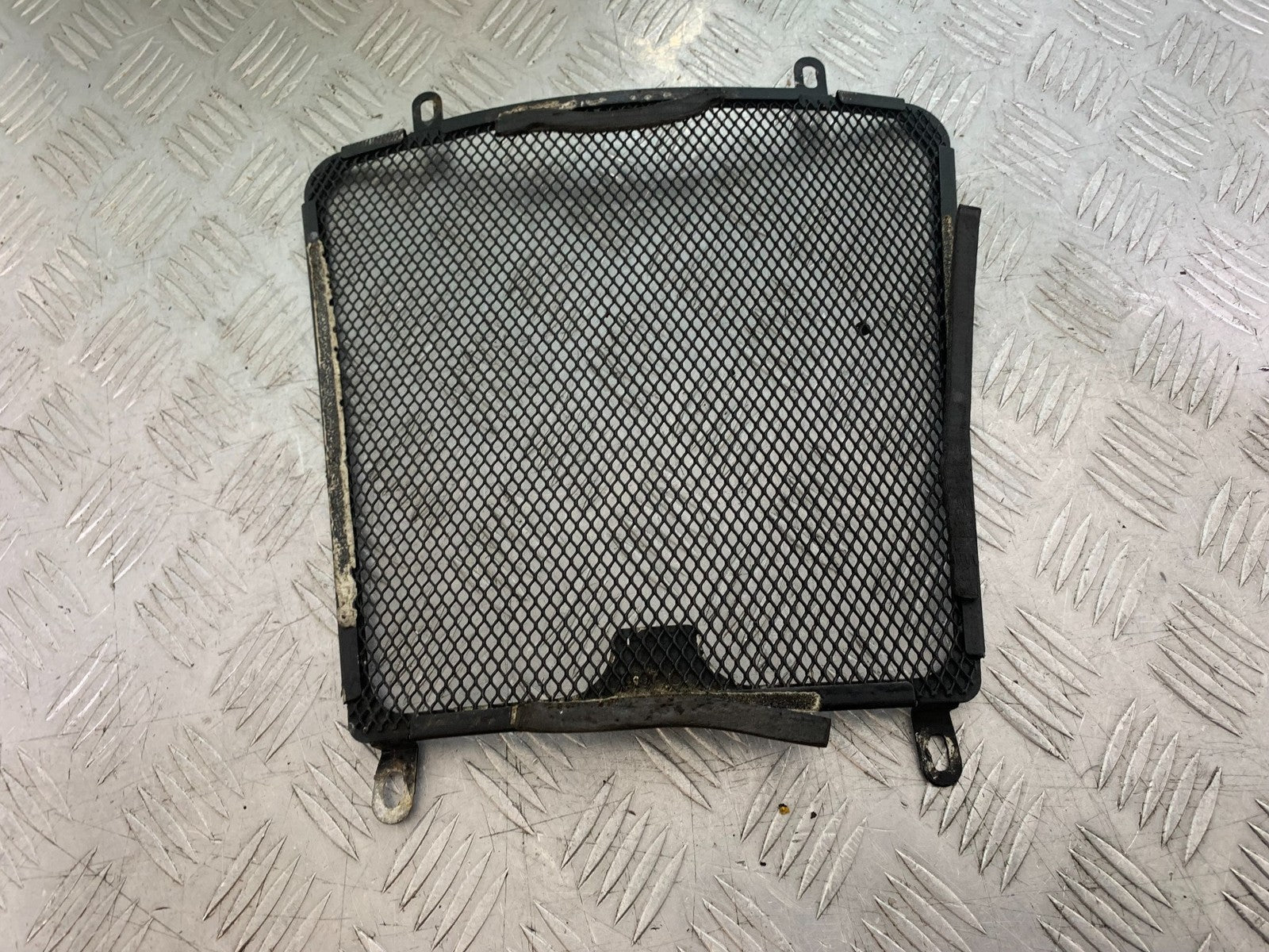 APRILIA TUONO 1000 V4R RADIATOR GRILL  YEAR 2011-13  (CMB1316)