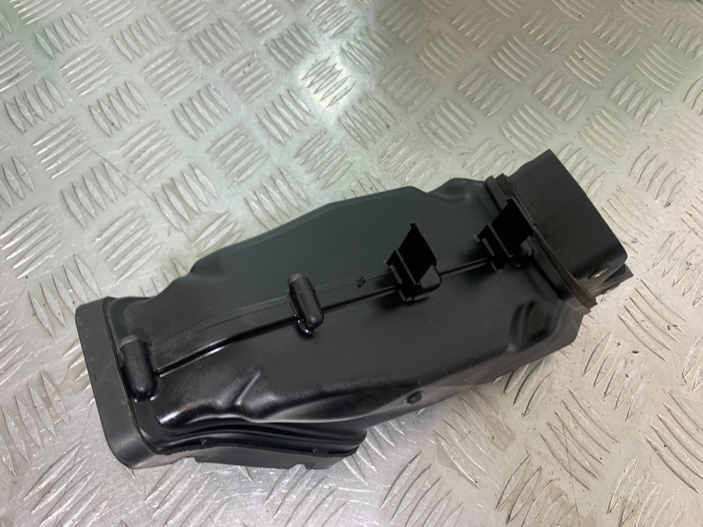 KAWASAKI ZX10R ZX 10R AIR TUBE  YEAR 2011-2015 (CMB1154)