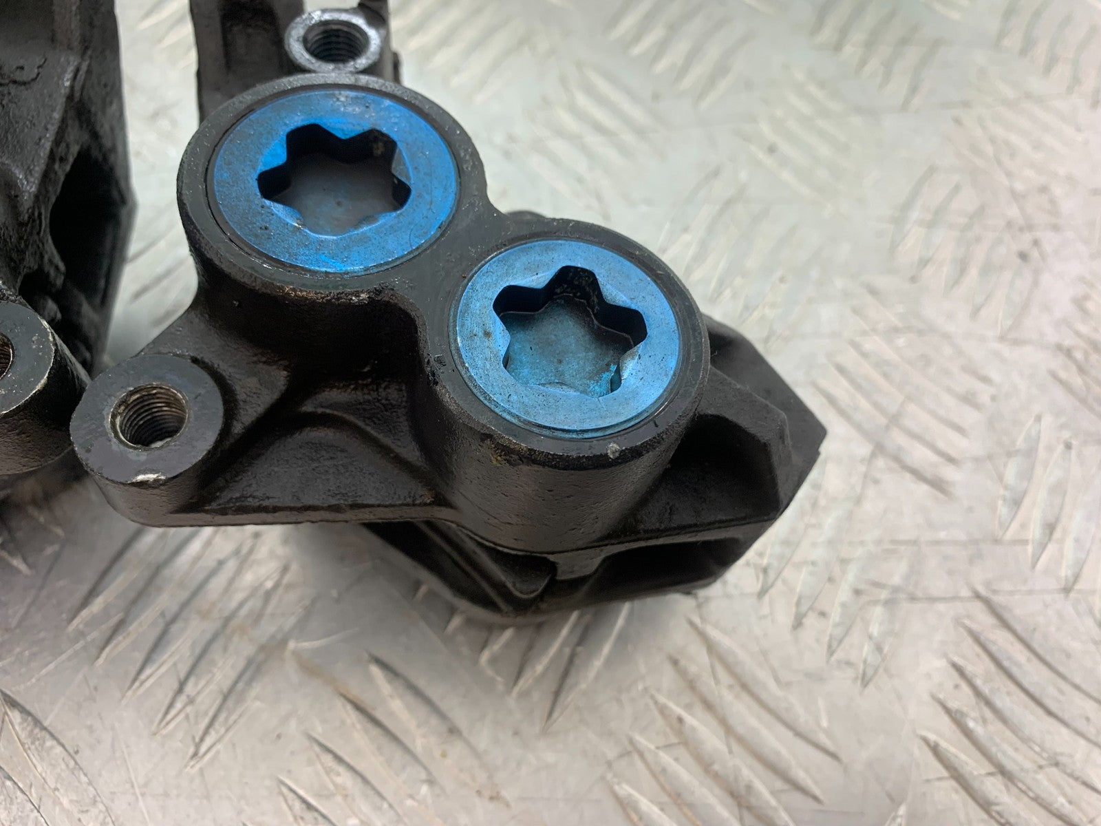 YAMAHA FZS600 FAZER 600 FRONT BRAKE CALIPERS   YEAR 1998-2001 (CMB1267)