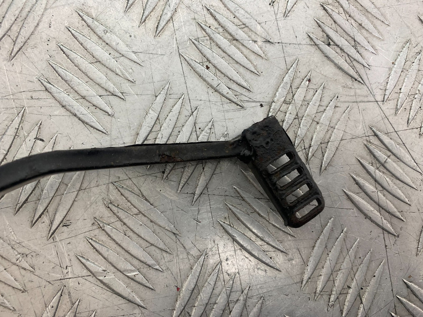 HONDA XL125 VARADERO REAR BRAKE PEDAL  YEAR 2001-2006  (CMB1210)