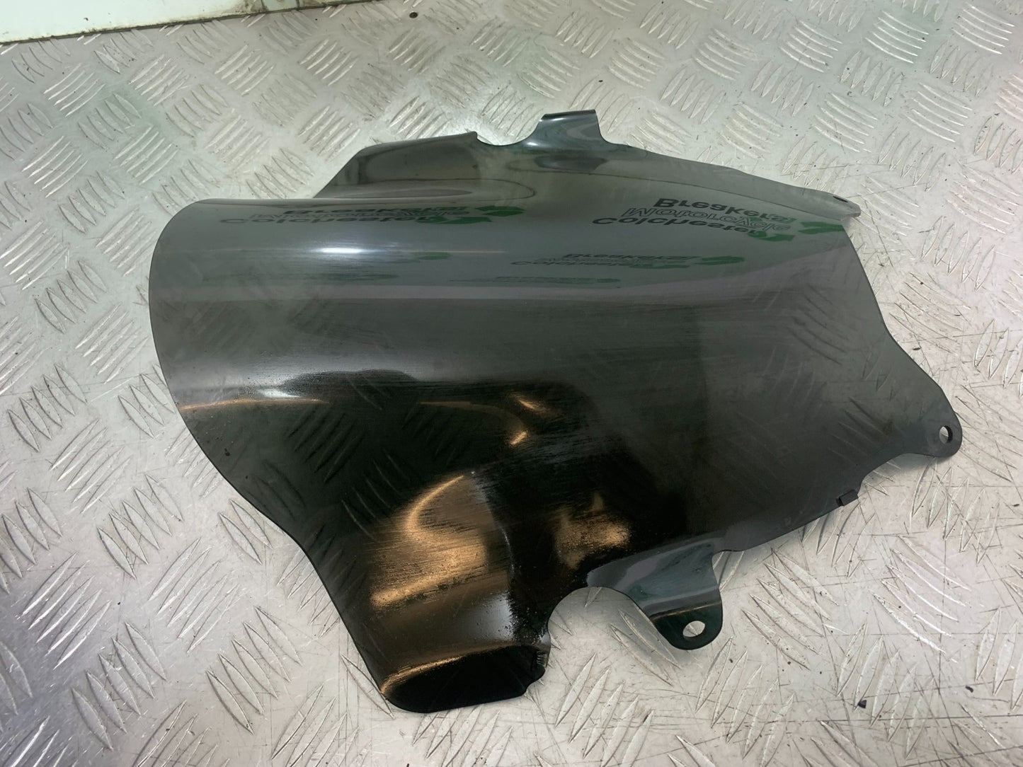 SUZUKI GSF600 GSF 600 BANDIT SCREEN   2000-2004 (CMB1269)