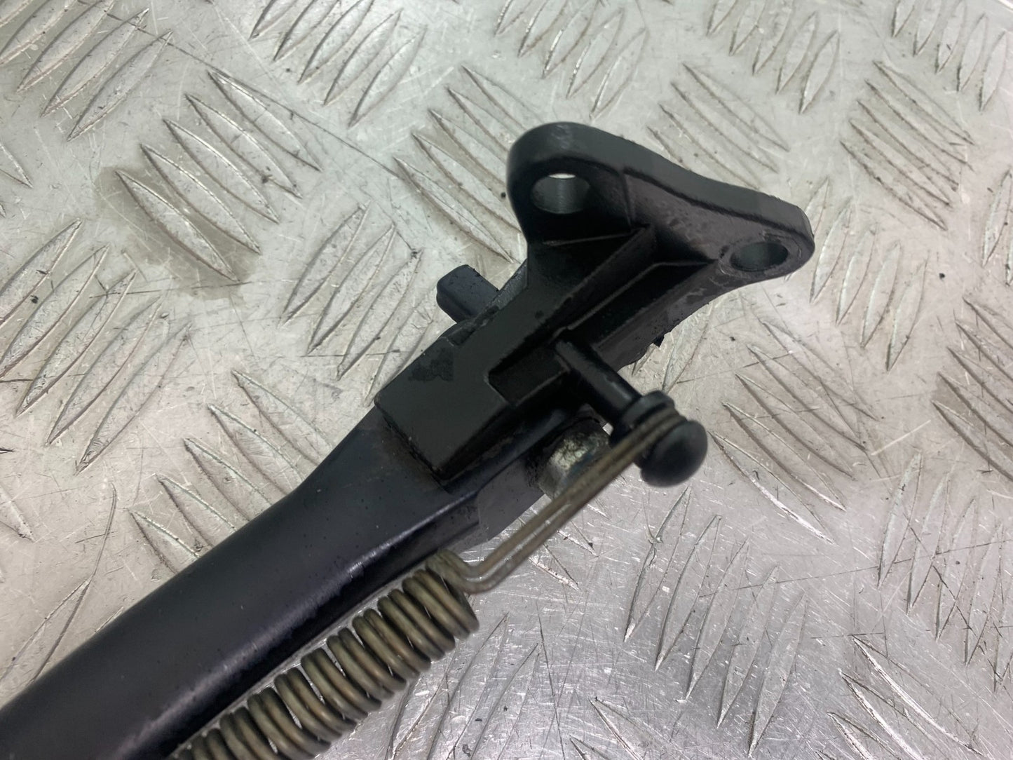 TRIUMPH 955i SPRINT ST SIDE STAND  1999-2004 (CMB1176)