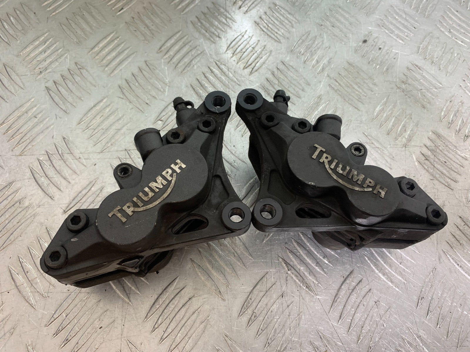 TRIUMPH 1050 SPRINT ST FRONT BRAKE CALIPERS  2003-2011 (CMB1285)