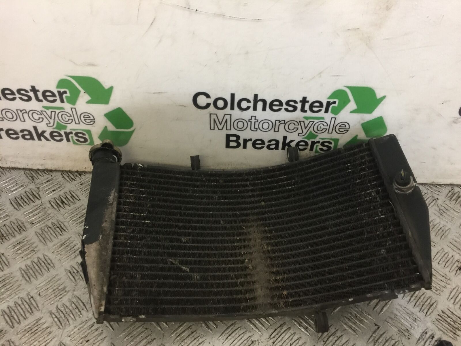 HONDA CBR929 FIREBLADE RADIATOR   YEAR 2000-01  (STOCK 683)