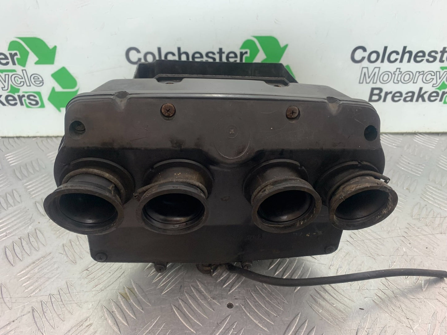 KAWASAKI GPZ600 GPZ 600 AIRBOX  YEAR 1988-90 (CMB1258)
