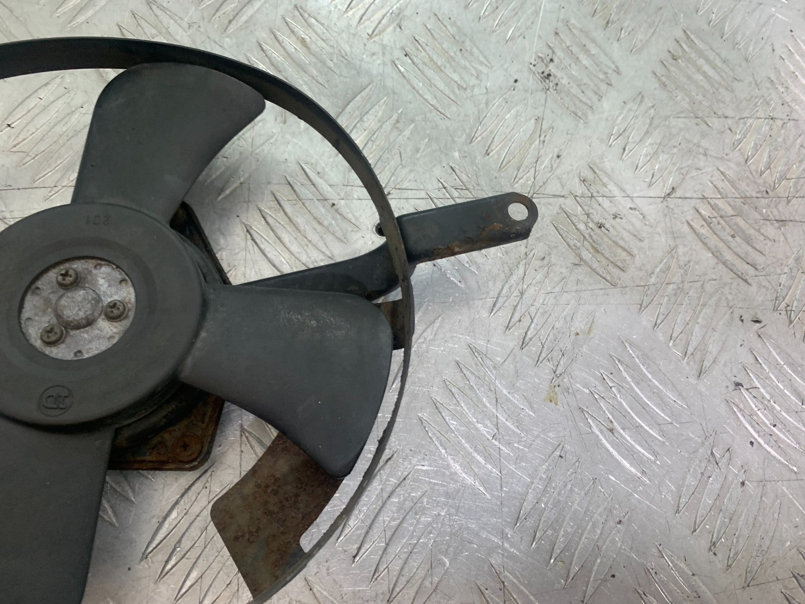 KAWASAKI ZX9R ZX9 C RADIATOR FAN  YEAR 1998-99 (CMB1213)