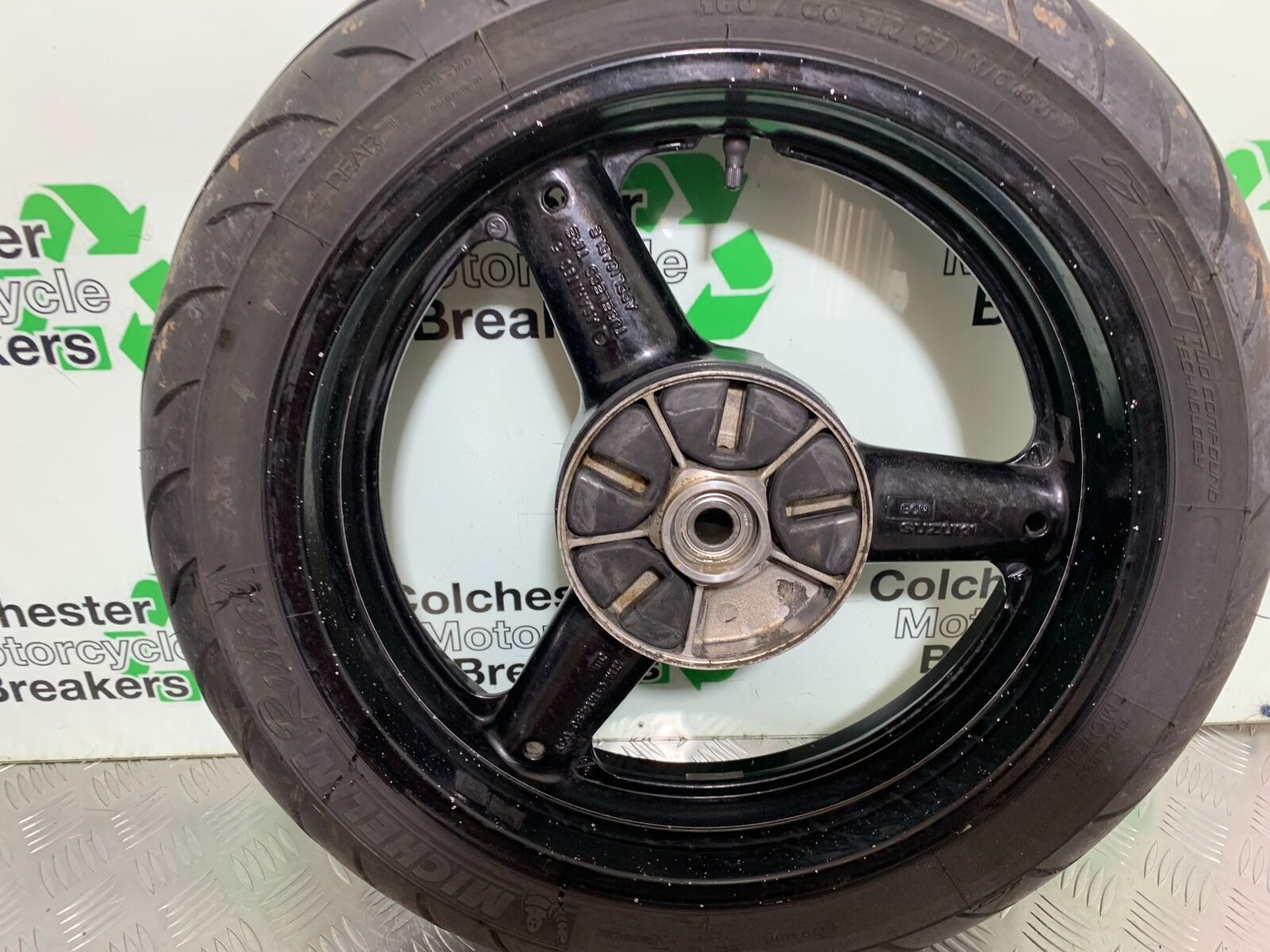 SUZUKI GSF650 GSF 650 REAR WHEEL   YEAR 2005-06  (CMB1028)