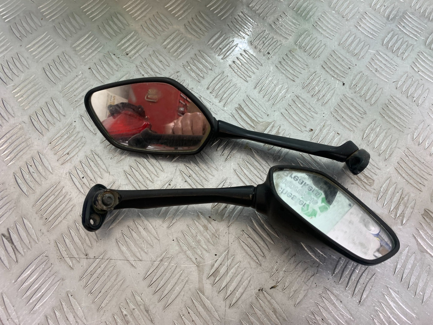 HONDA CBR500R CBR 500 R LEFT AND RIGHT MIRRORS  YEAR 2012-16 (CMB1151)