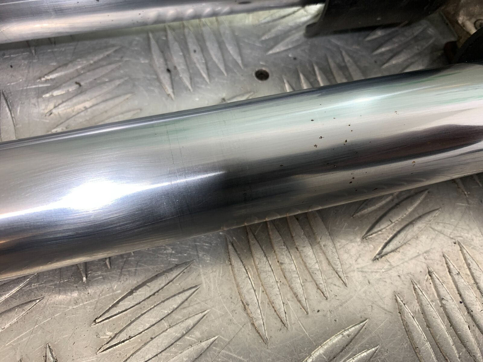 HONDA CBR1100 BLACKBIRD FORKS    YEAR 1999-2005 (CMB1103)