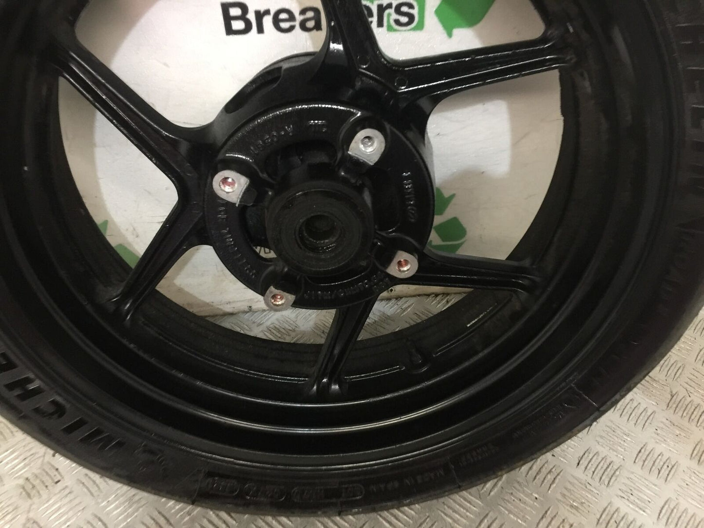 KAWASAKI VERSYS 1000 KLZ 1000 REAR WHEEL  YEAR 2015-18 (STOCK 817)