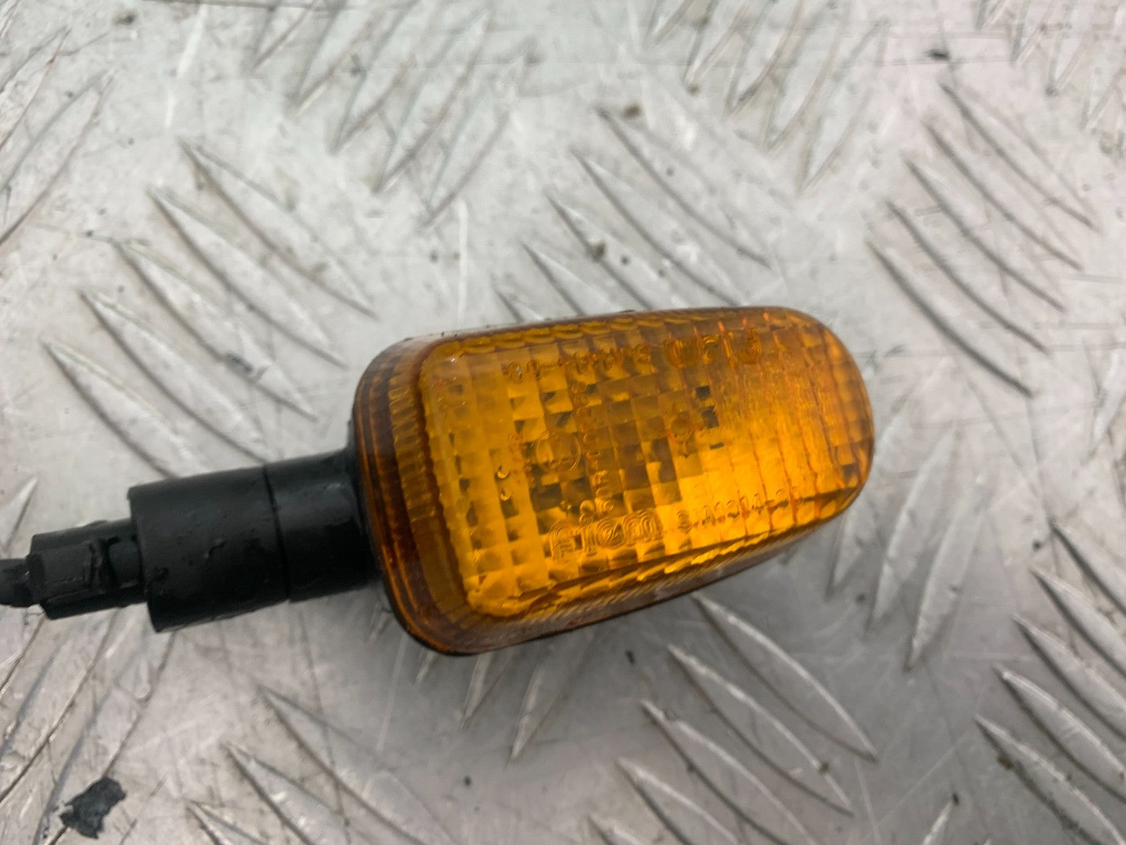 ROYAL ENFIELD HIMALAYAN 411 FRONT RIGHT INDCIATOR YEAR 2018-2023 (CMB1279)