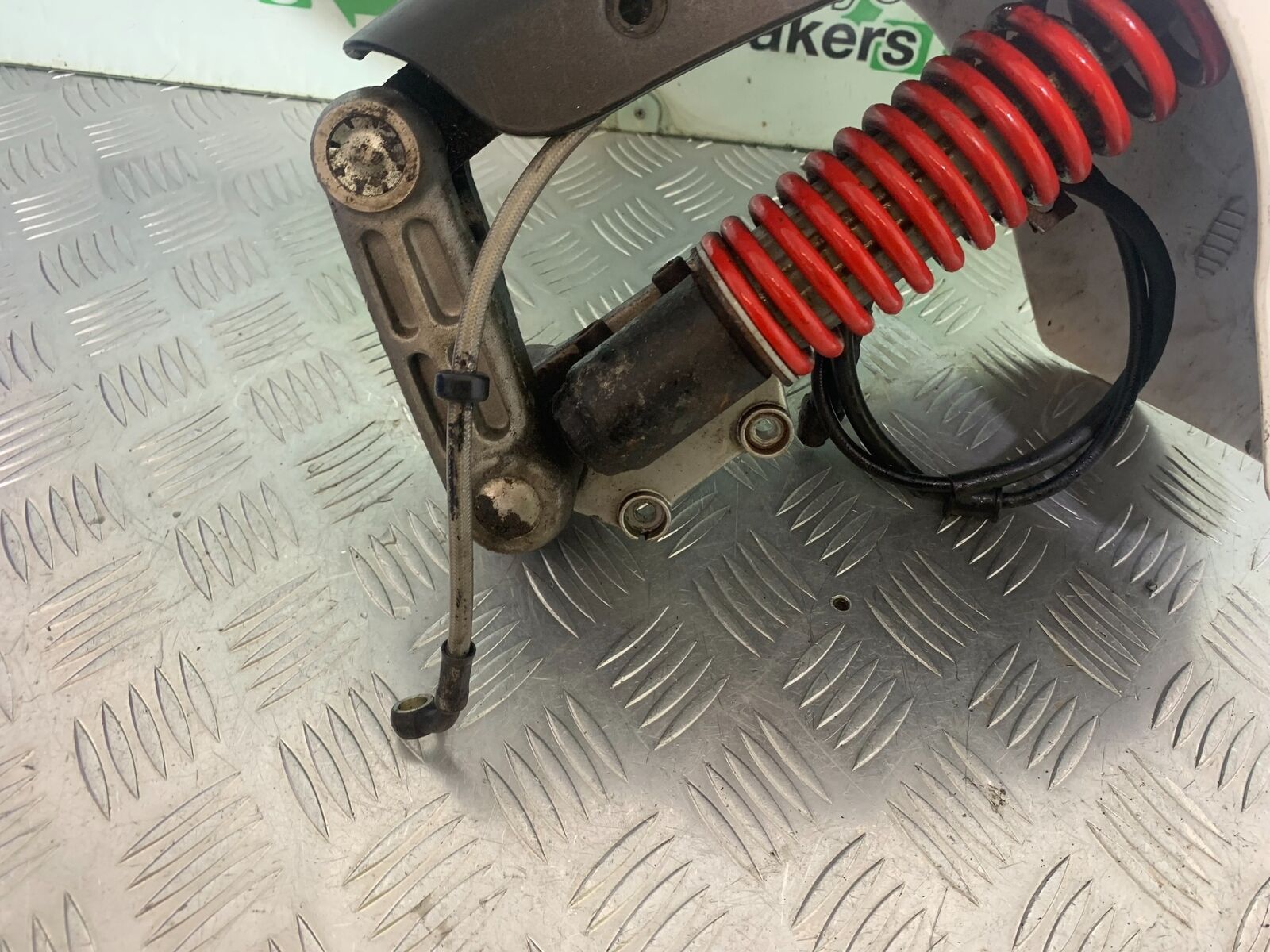 PIAGGIO VESPA GTS 300 FORKS MUDGUARD SHOCK   YEAR 2010 (CMB1062)