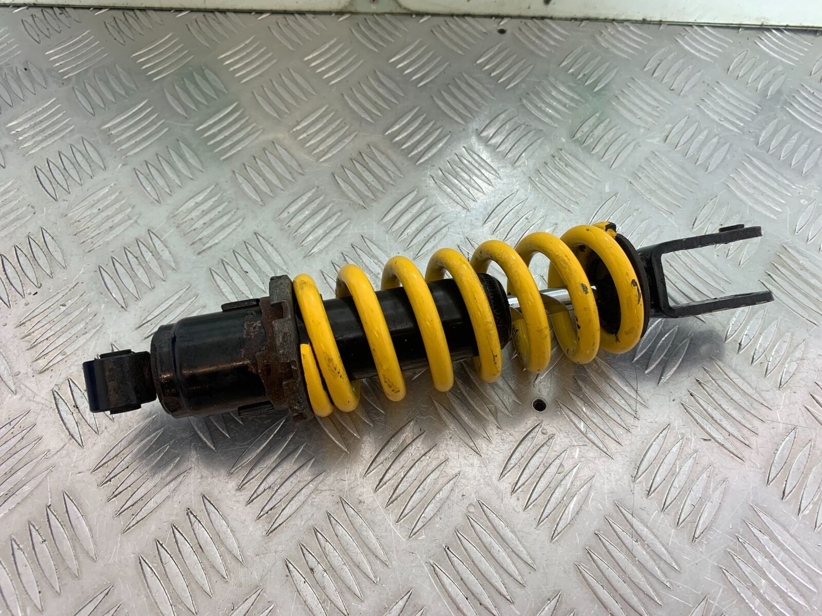 SUZUKI SV650 SV 650 mk1 REAR SHOCK  YEAR 1999-2002 (CMB1036)