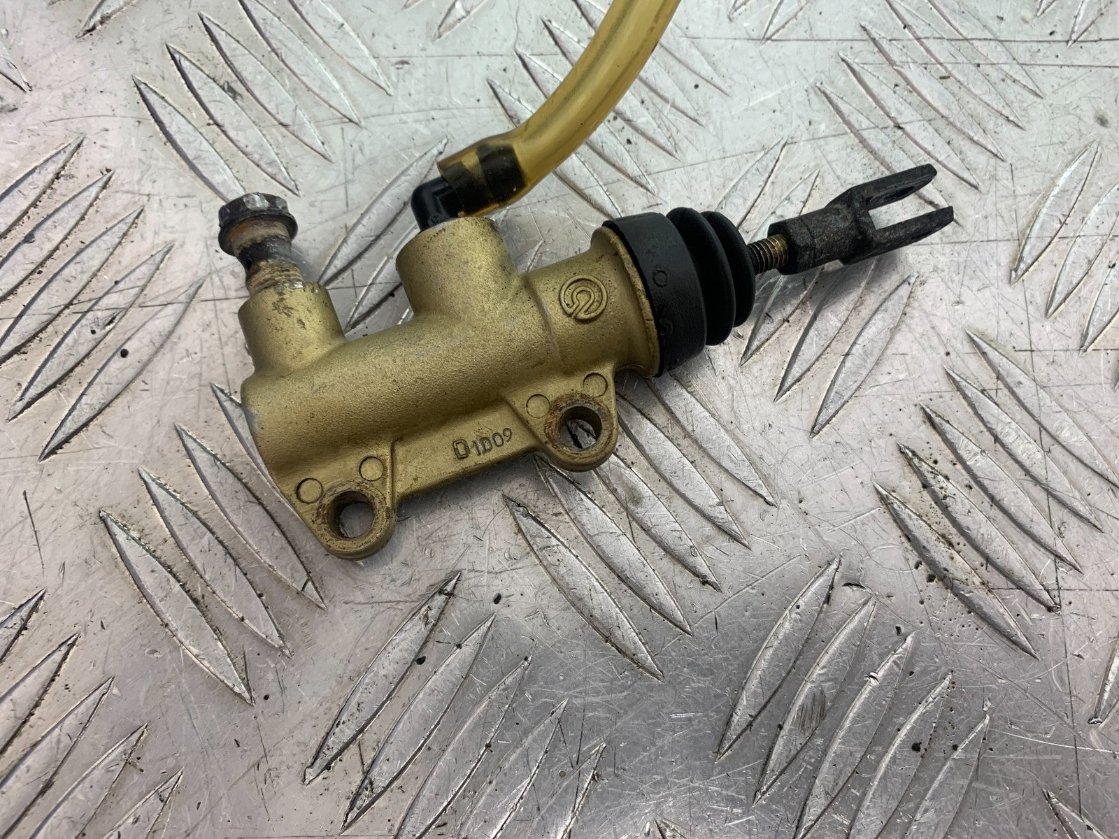 DUCATI 996 SPS 748 916 998 REAR MASTER CYLINDER  1999-2000 (CMB1209)