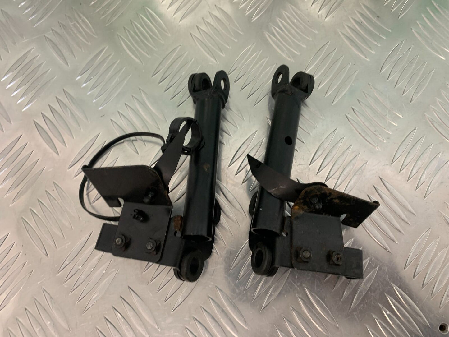 KAWASAKI Z1000 SX ENGINE MOUNTS   YEAR 2011-16 (STOCK 942)