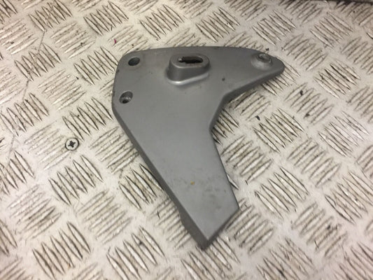 MOTO GUZZI SPORT 4V LEFT AND RIGHT HEADLIGHT BRACKETS   YEAR 2009 (STOCK 469)