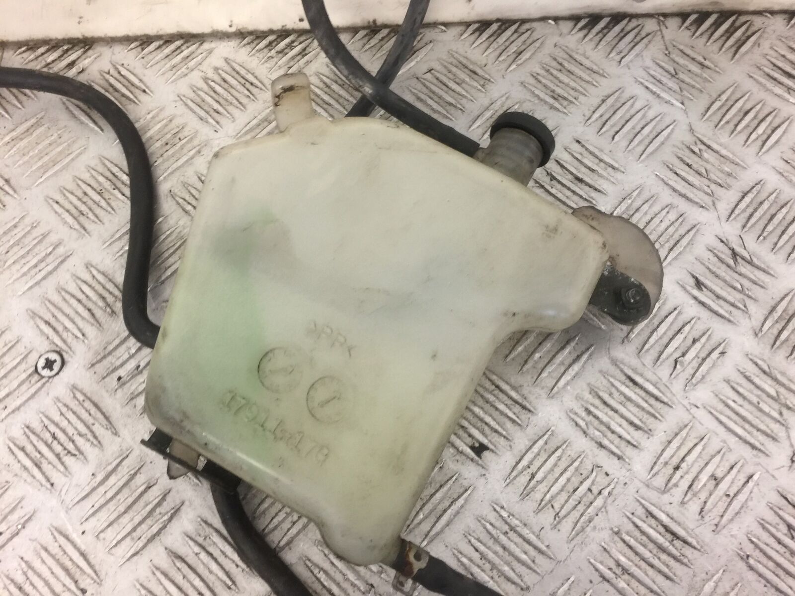 SUZUKI SV650 SV 650 COOLANT BOTTLE  YEAR 2003 STOCK 415