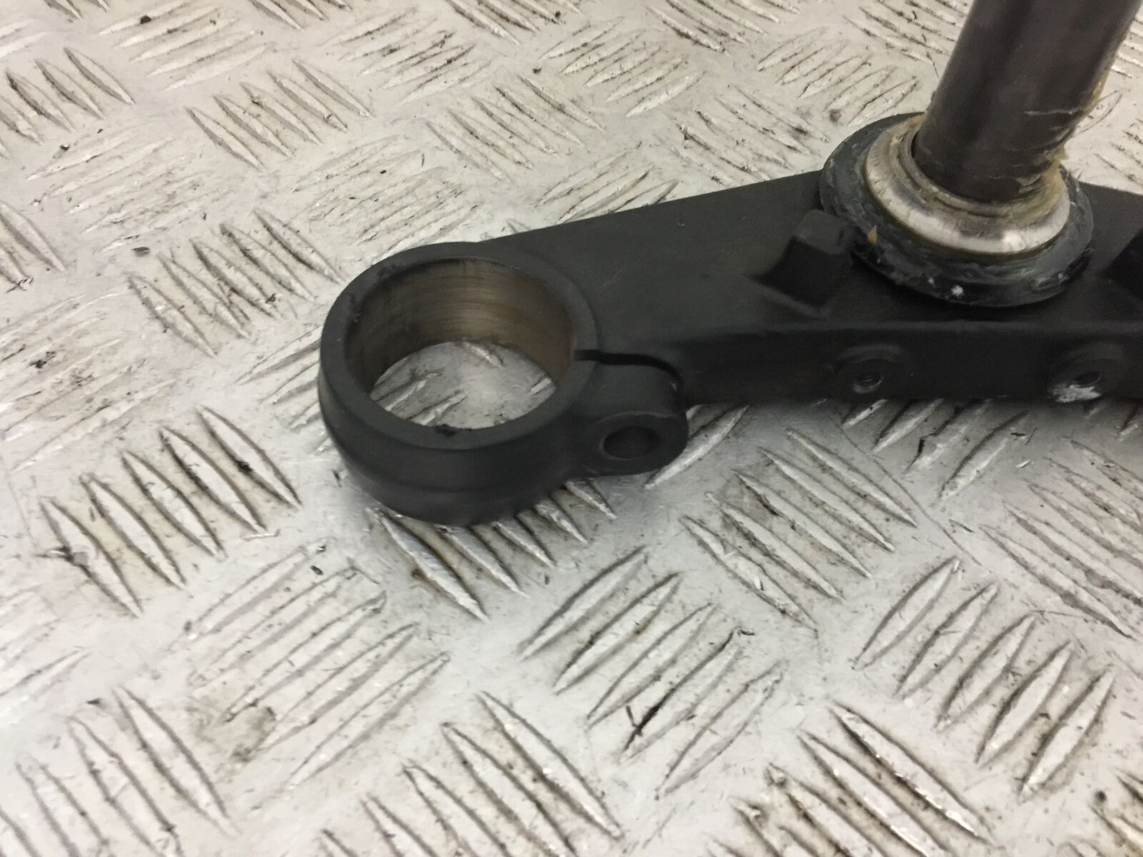 YAMAHA MT03 BOTTOM YOKE  YEAR 2018  (STOCK 801)