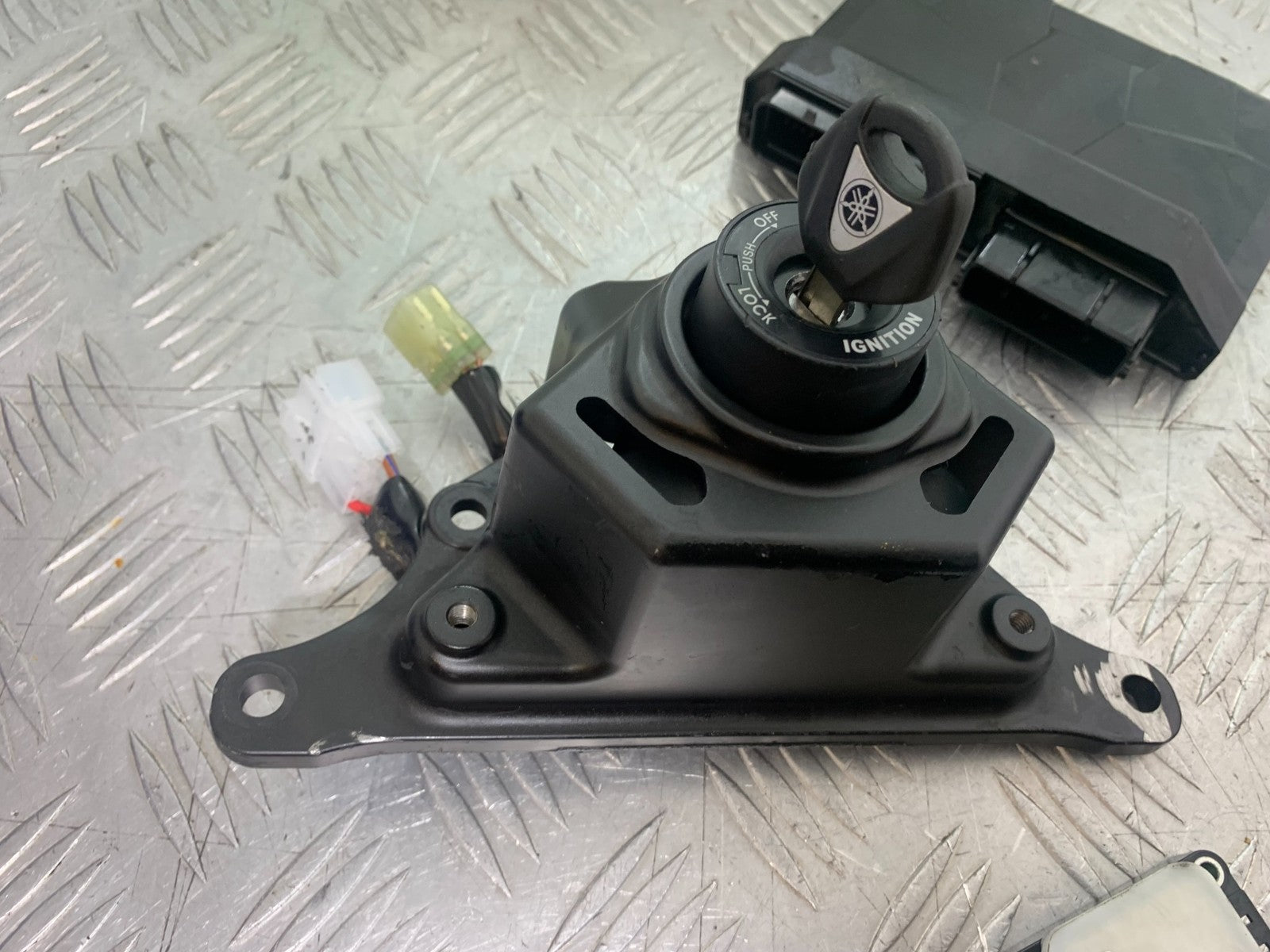 YAMAHA XSR900 XSR 900 ECU LOCKS KEY  YEAR 2022-2024 (CMB1215)