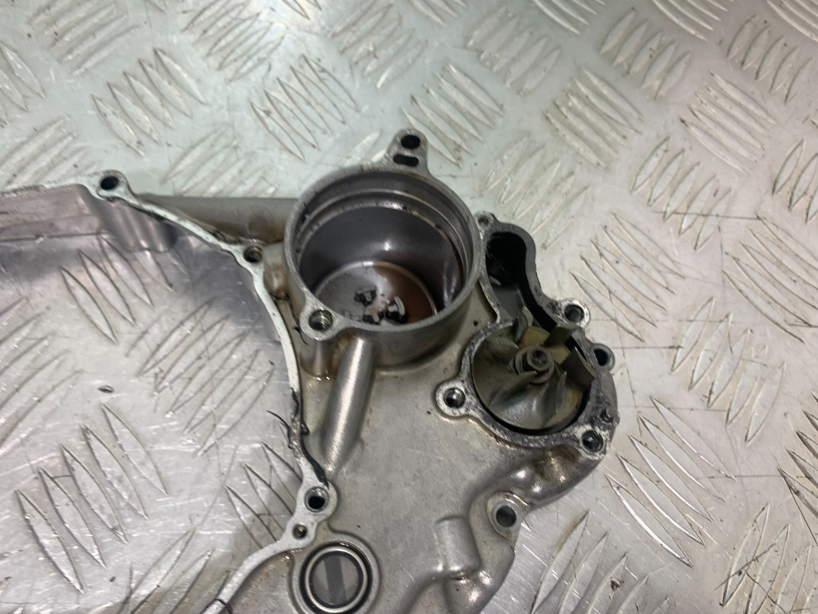 KAWASAKI KXF450 KXF 450 INNER CLUTCH COVER  YEAR 2009-2015 CMB1217)