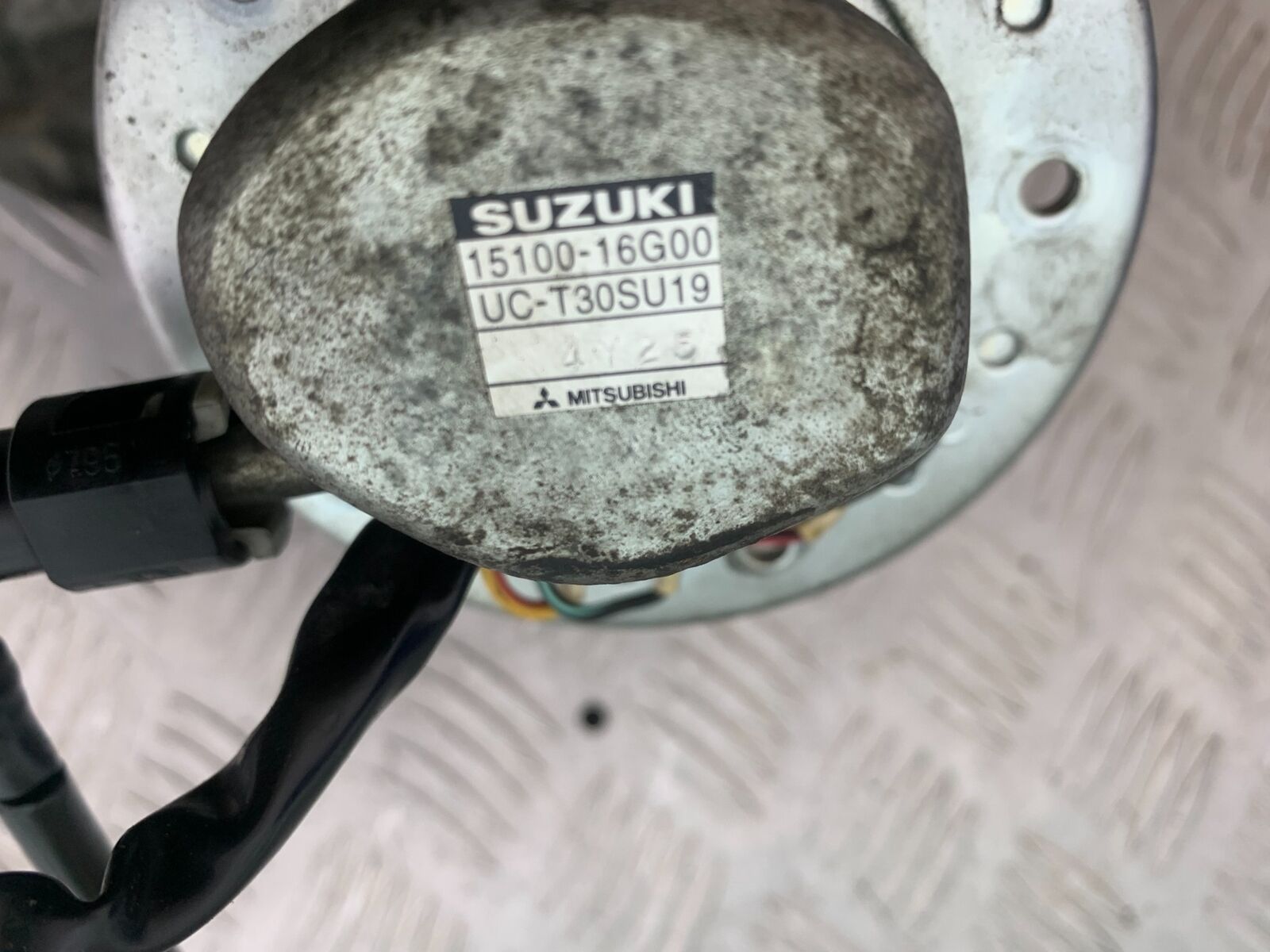 SUZUKI SV1000 SV 1000 K3 PETROL PUMP  YEAR 2003-2006 (CMB1111)