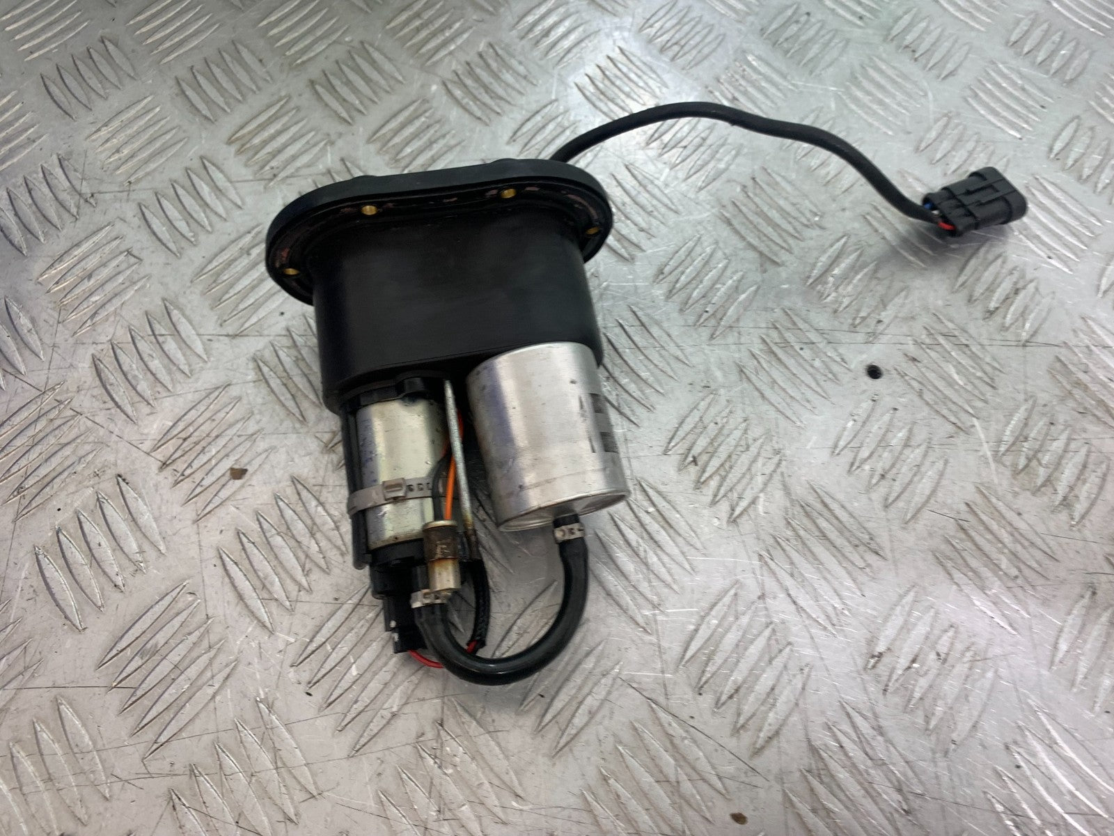 APRILIA TUONO 1000 V4 PETROL PUMP  YEAR 2013-2014  (CMB1239)