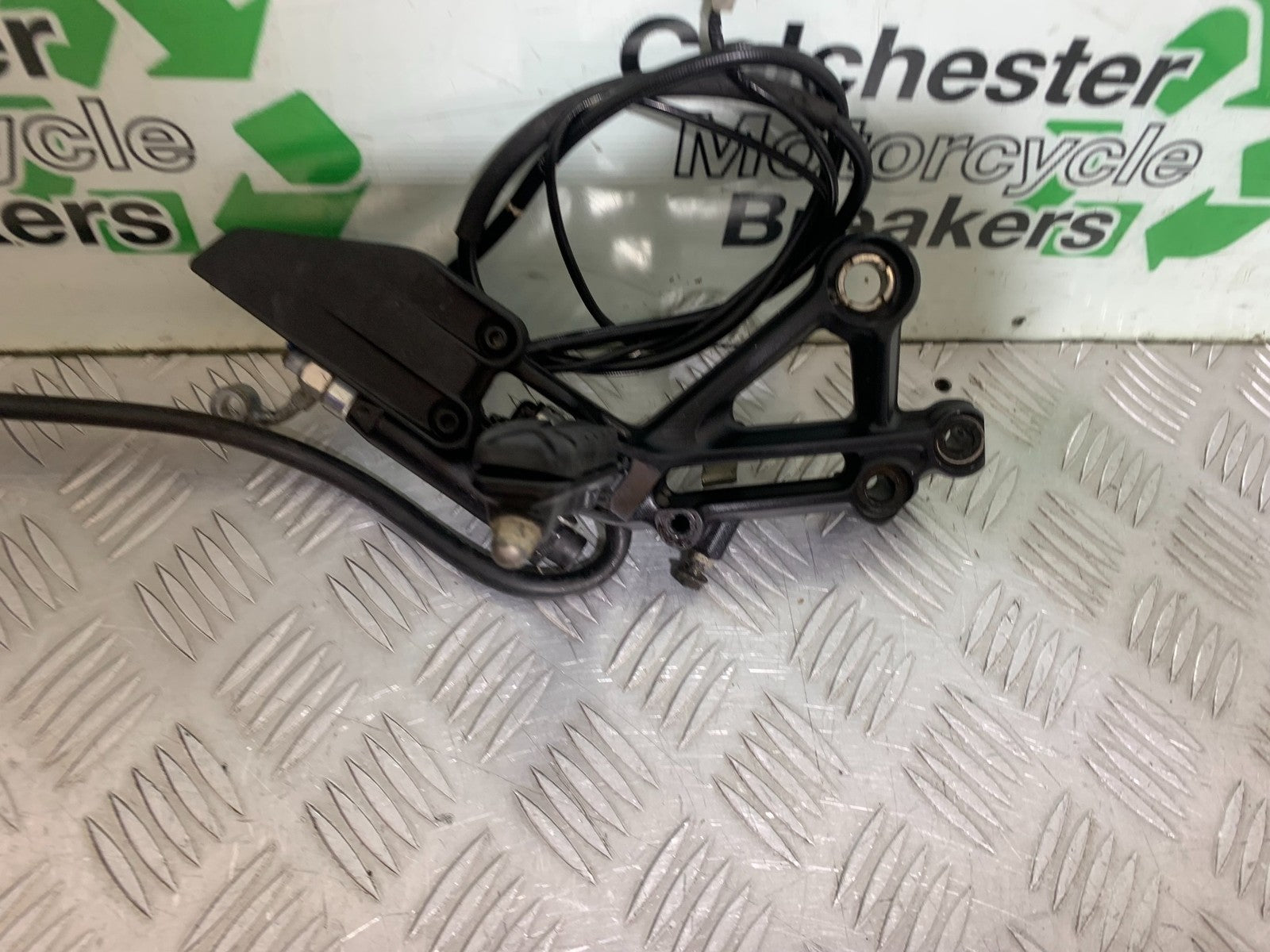 KTM DUKE 390 FRONT RIGHT HANGER YEAR 2017- 2023 (CMB1314)