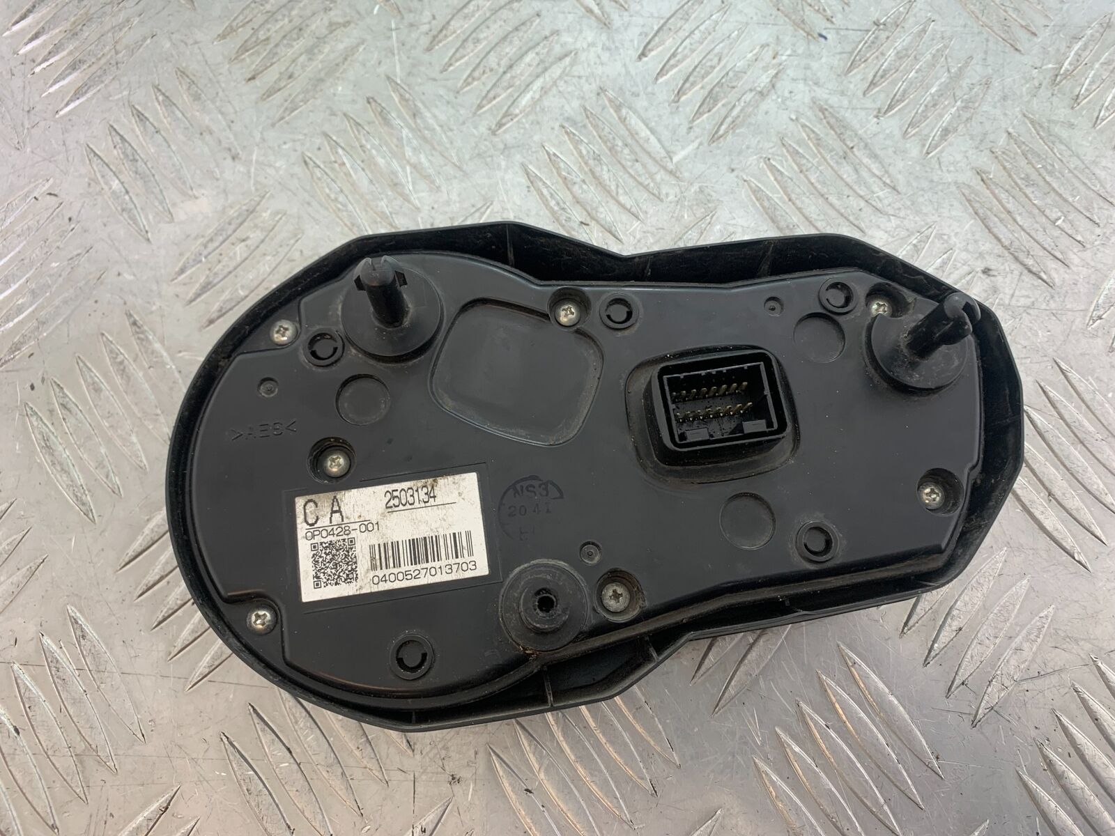 TRIUMPH TIGER 800 ECU CLOCKS SPEEDO DASH   YEAR 2011-2013  (CMB1113)
