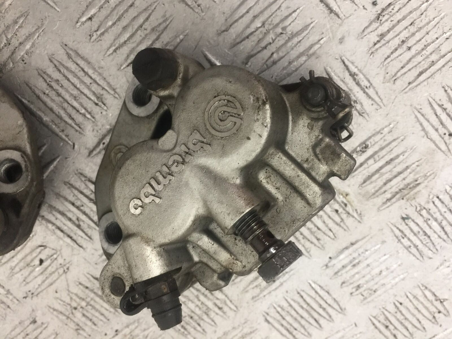 YAMAHA XT660Z TENERE FRONT BRAKE CALIPERS  YEAR 2012  (STOCK 863)