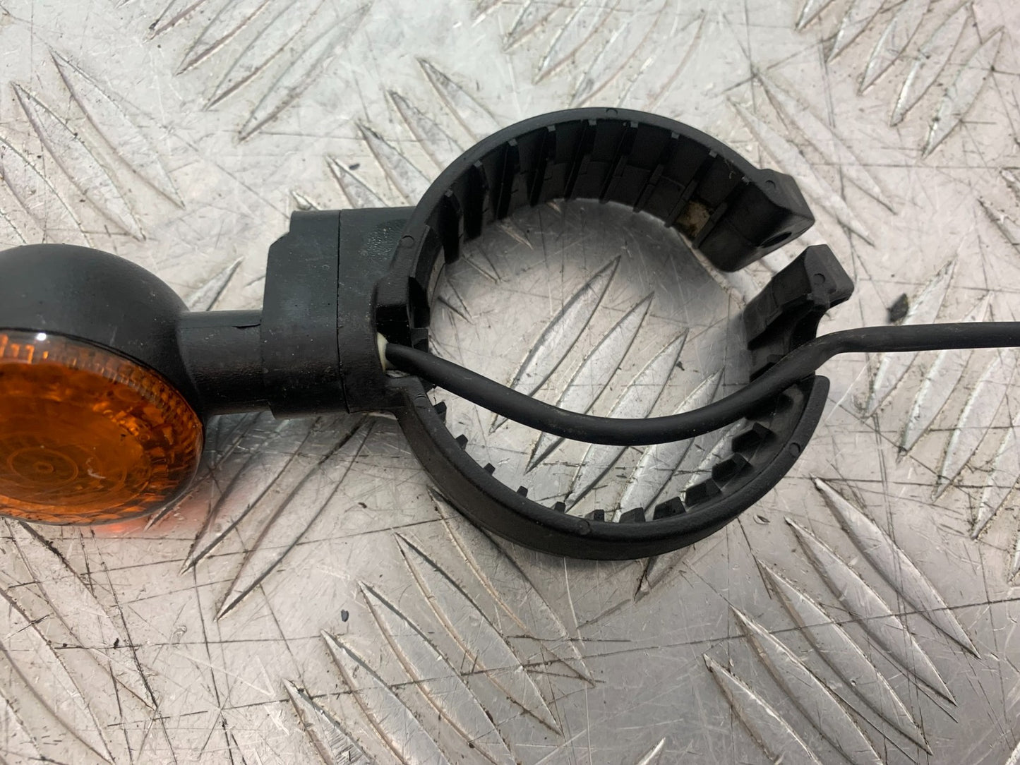 BSA 650 GOLD STAR 1 X FRONT INDICATOR  YEAR 2022-2025 (CMB1262)