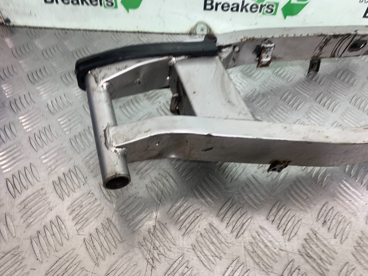 HONDA XL125 VARADERO SWINGARM  YEAR 2001-2006  (CMB1210)