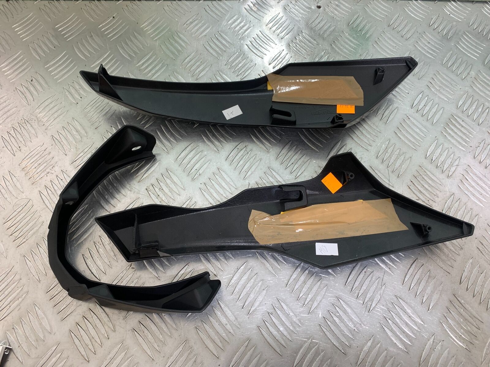 TRIUMPH 1050 SPEED TRIPLE RS BELLYPAN   YEAR 2018-2020 (CMB1029)