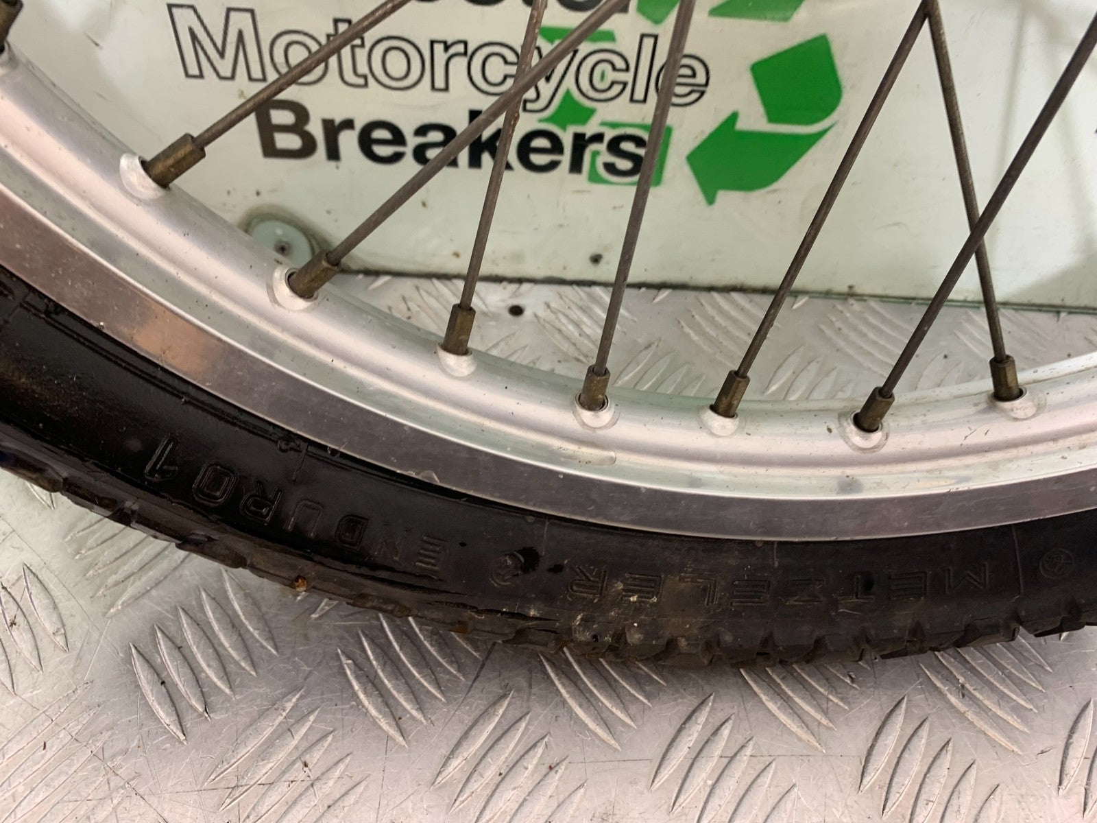 KAWASAKI KLR250 KLR 250 FRONT WHEEL   YEAR 1984-2001 (CMB1225)
