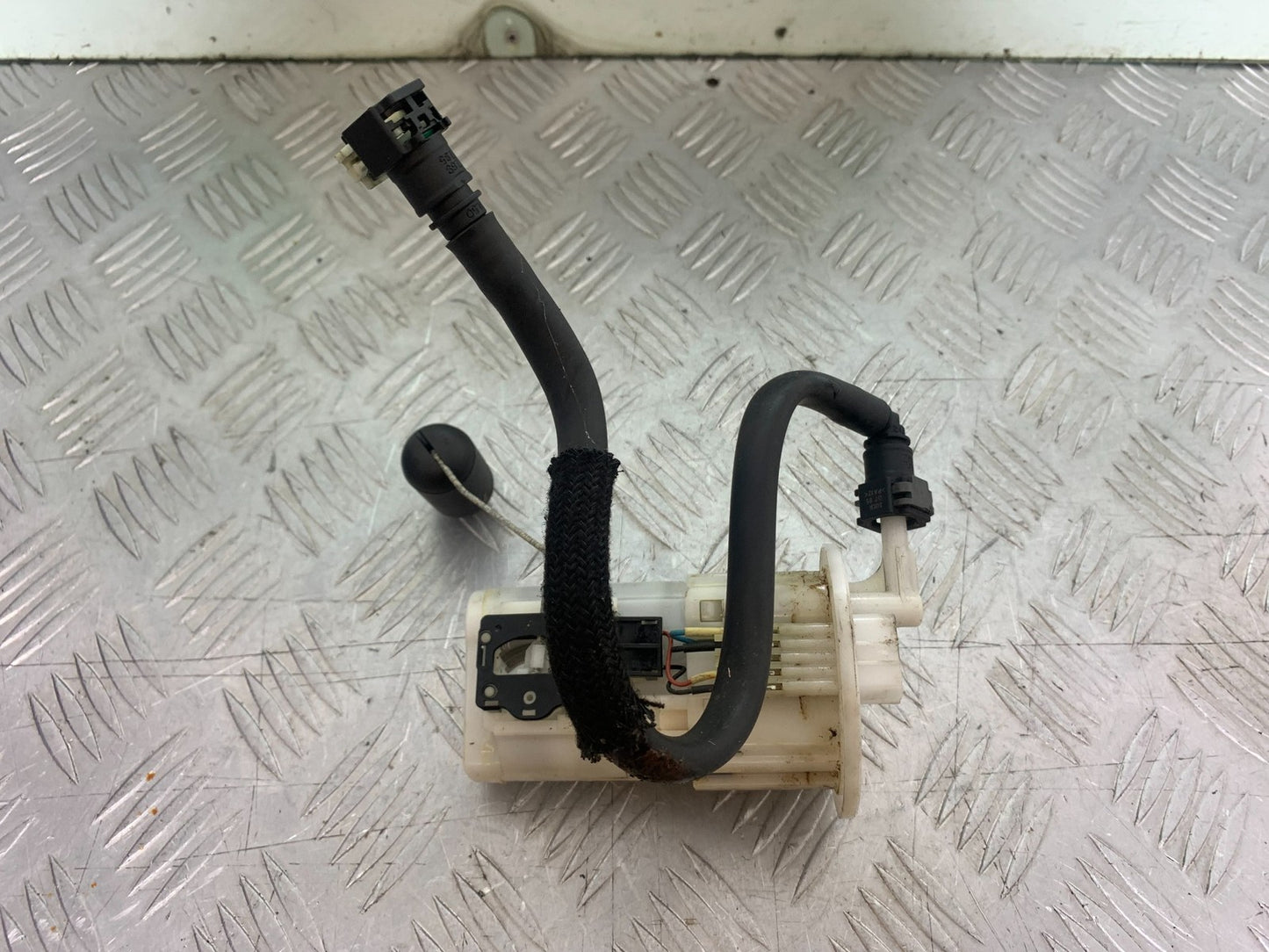 YAMAHA XSR900 XSR 900 PETROL PUMP YEAR 2022-2024 (CMB1215)