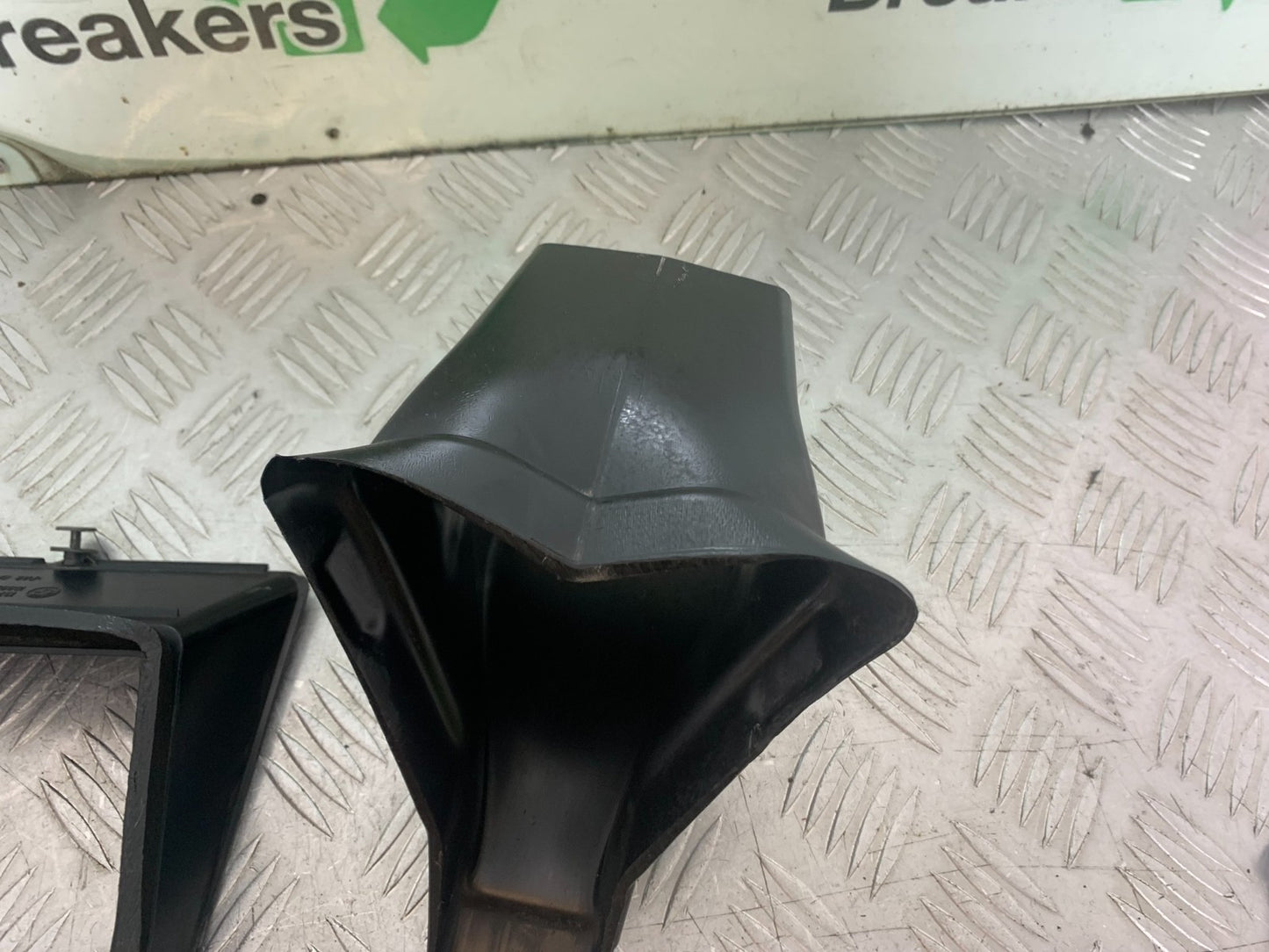 BMW S1000 RR AIR TUBE  YEAR 2015-2018 (CMB1246)