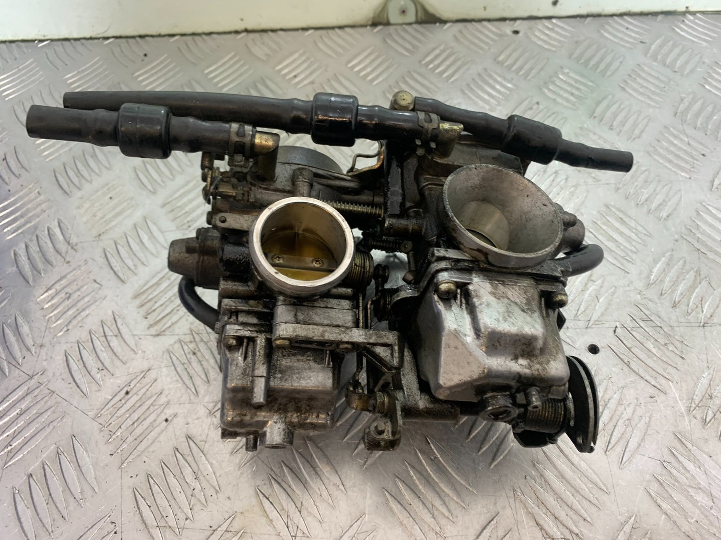 YAMAHA XV1100 XV 1100 VIRAGO CARBS 1990-1999 (CMB1243)