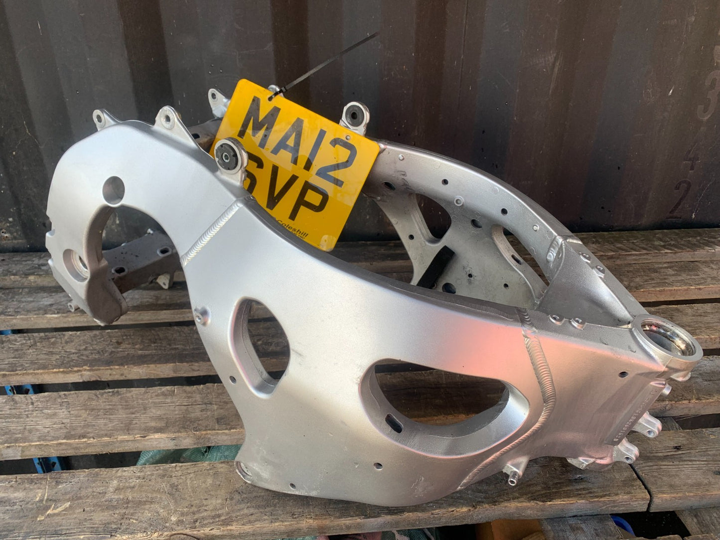 HONDA CBR1000 RR FRAME REG LOG BOOK YEAR 2008-2011  (CMB1330)