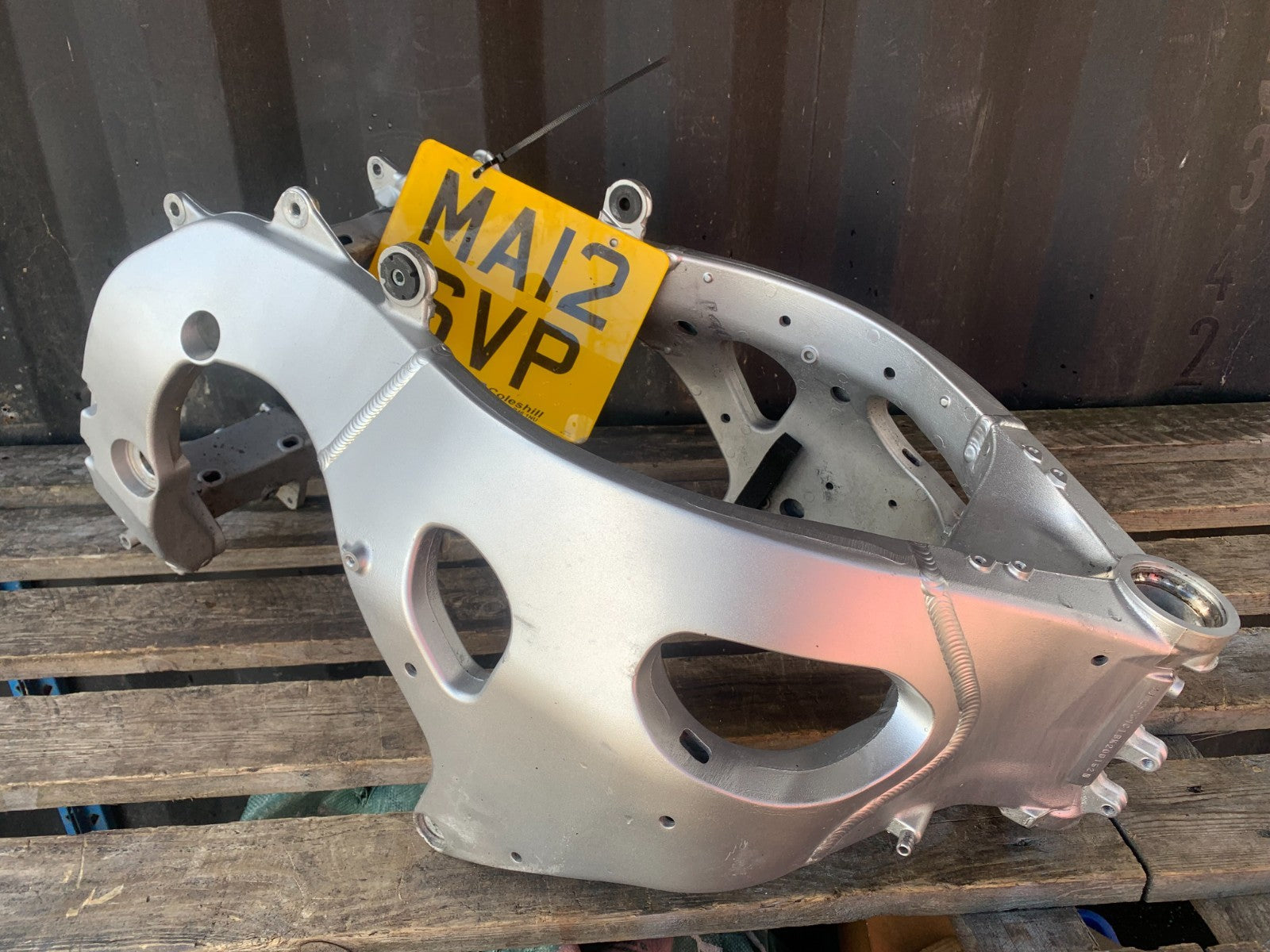 HONDA CBR1000 RR FRAME REG LOG BOOK YEAR 2008-2011  (CMB1330)